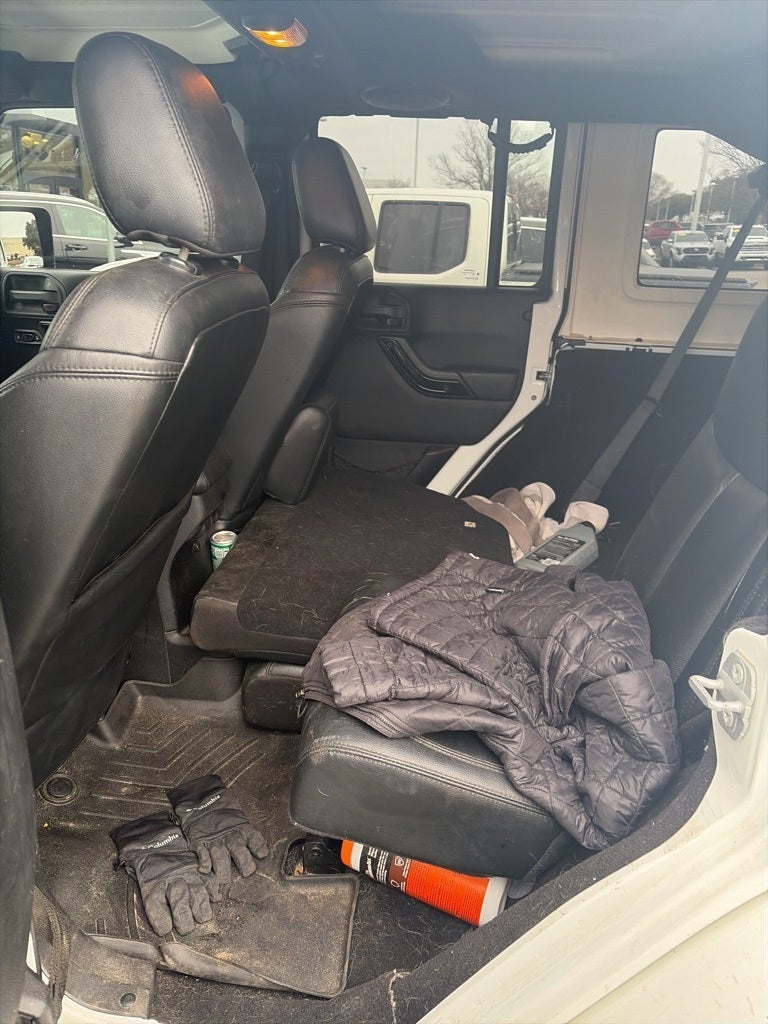 2014 Jeep Wrangler Unlimited Altitude