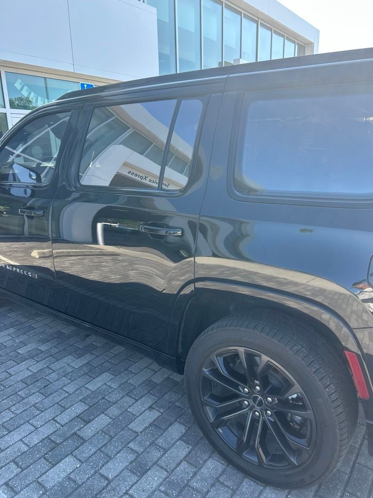2023 Jeep Grand Wagoneer Series III