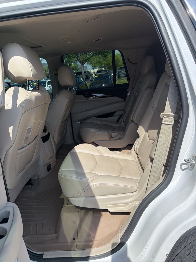 2018 Cadillac Escalade Luxury