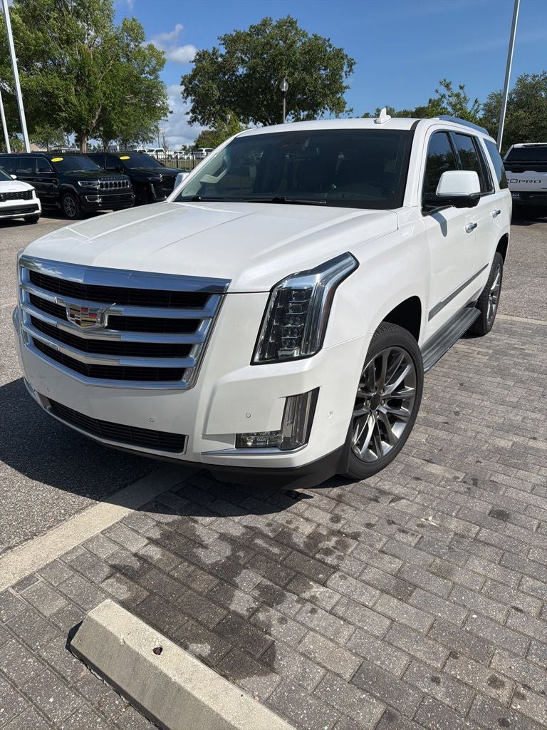 2018 Cadillac Escalade Luxury