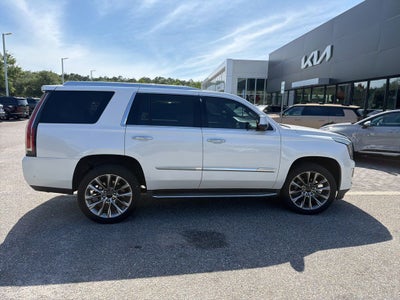 2018 Cadillac Escalade Luxury