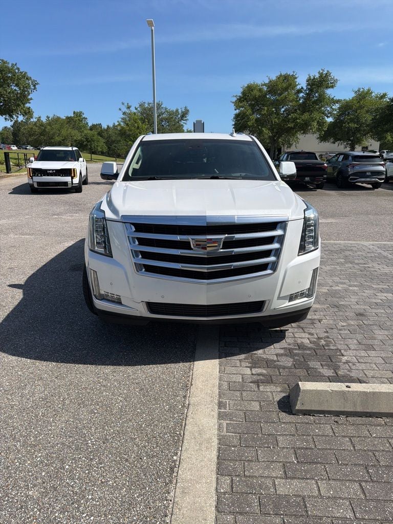 2018 Cadillac Escalade Luxury
