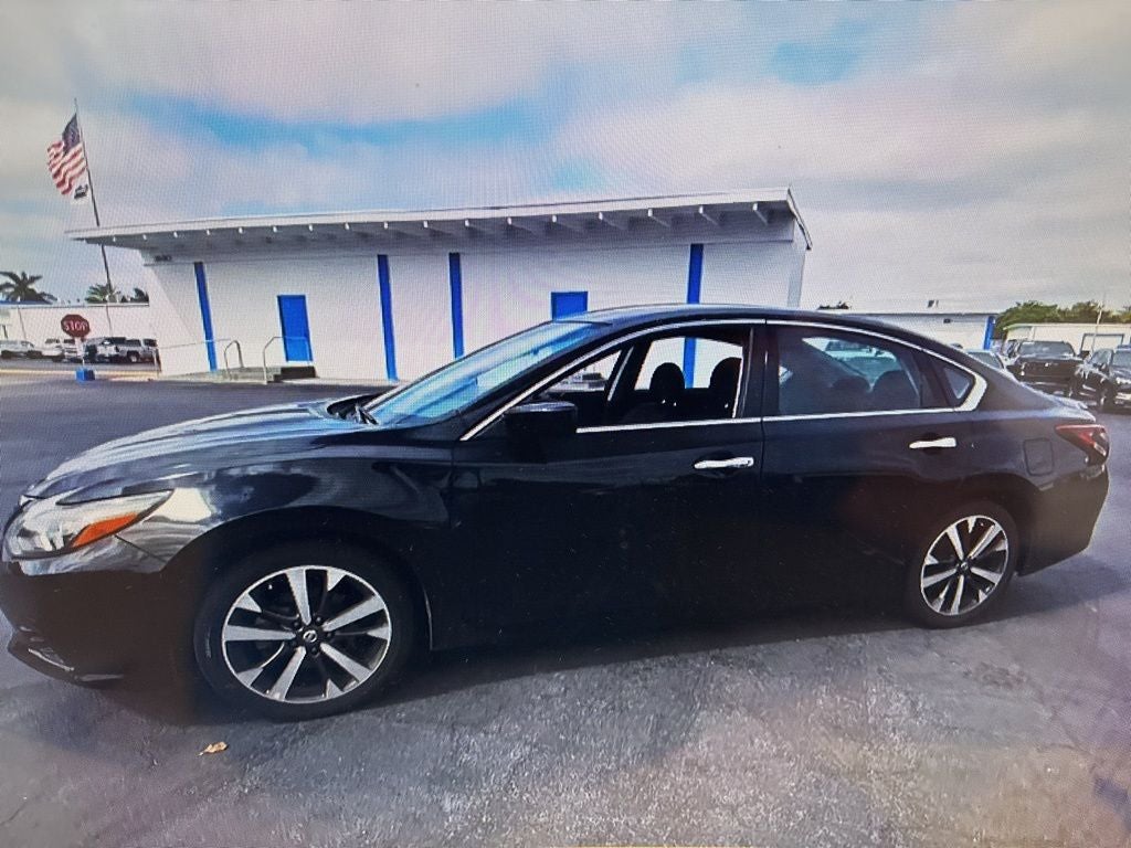 2017 Nissan Altima 2.5 SR