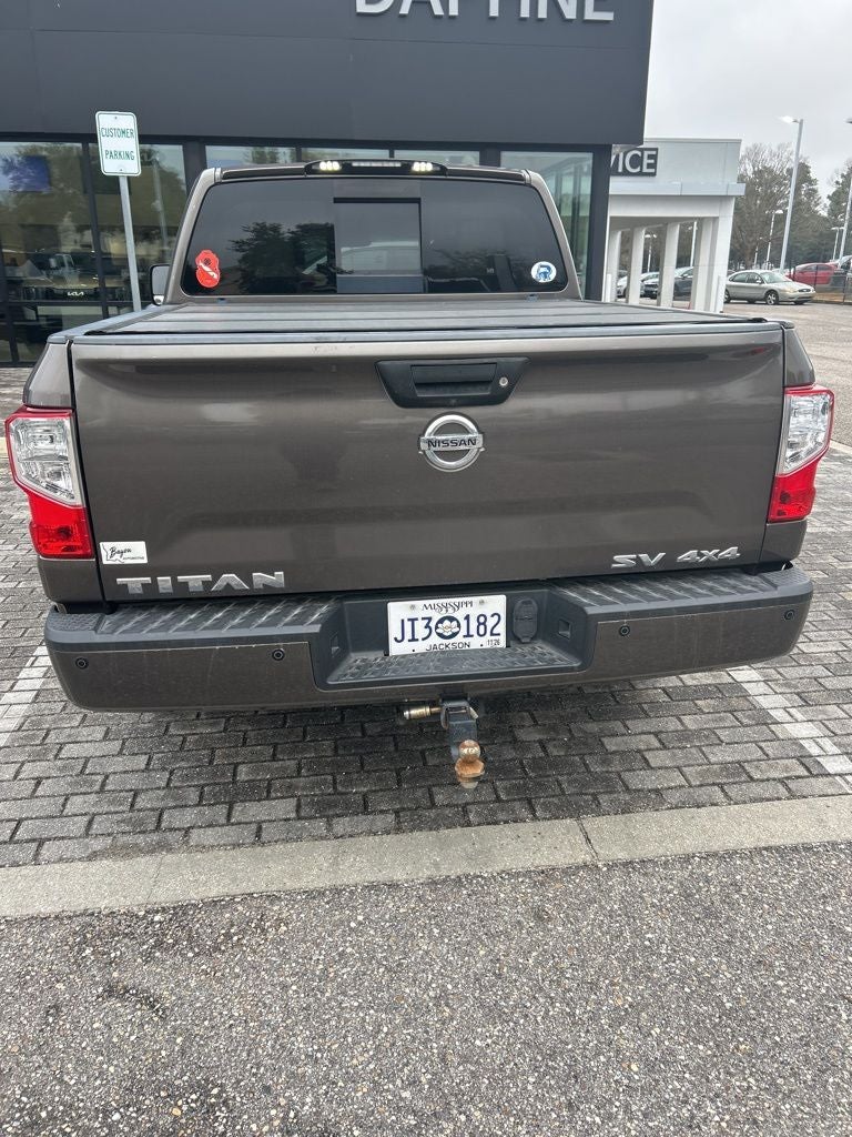 2017 Nissan Titan SV