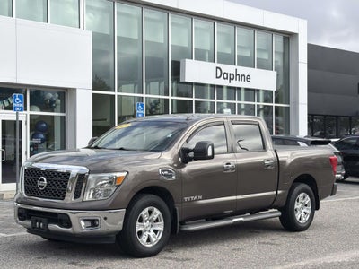 2017 Nissan Titan SV