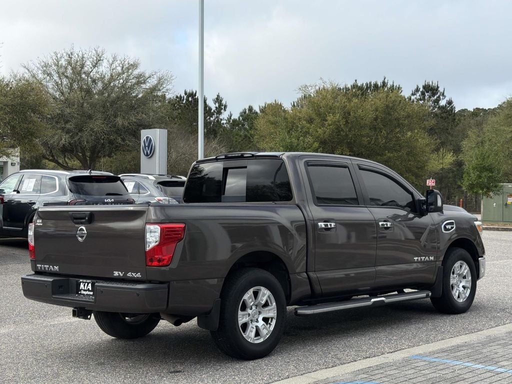 2017 Nissan Titan SV