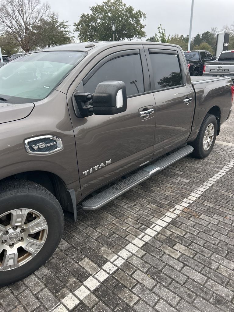 2017 Nissan Titan SV