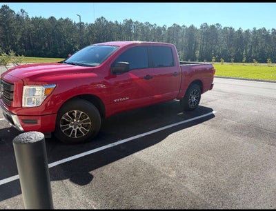 2022 Nissan Titan SV