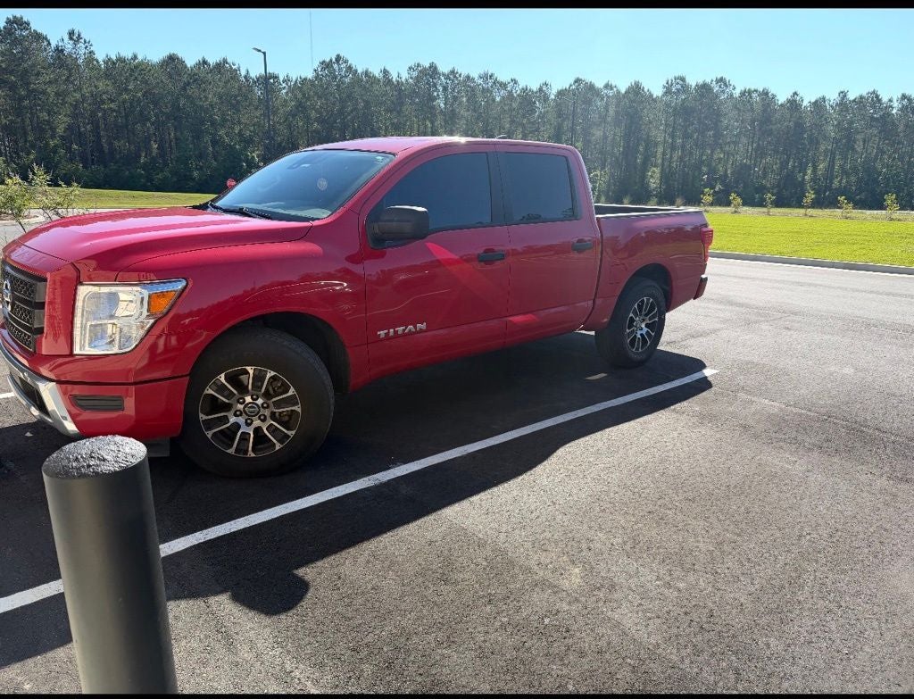 2022 Nissan Titan SV