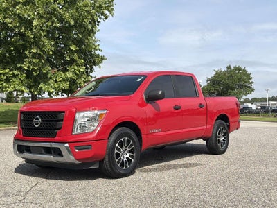 2022 Nissan Titan SV
