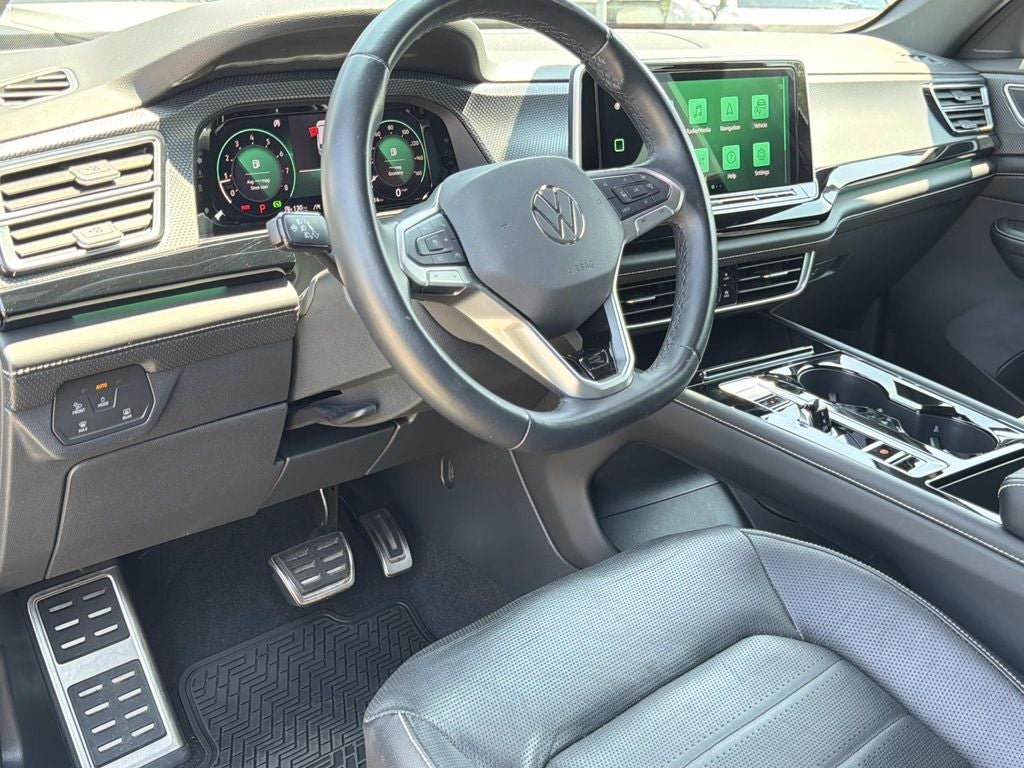 2024 Volkswagen Atlas Cross Sport 2.0T SEL R-Line