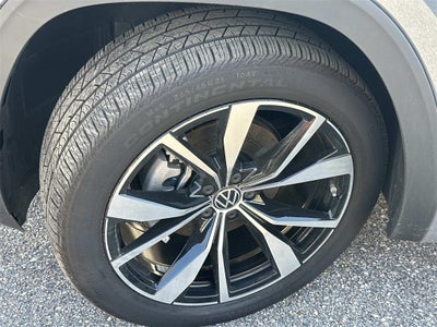 2024 Volkswagen Atlas Cross Sport 2.0T SEL Premium R-Line