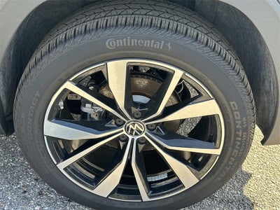 2024 Volkswagen Atlas Cross Sport 2.0T SEL Premium R-Line