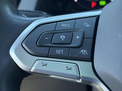 2024 Volkswagen Atlas Cross Sport 2.0T SEL Premium R-Line