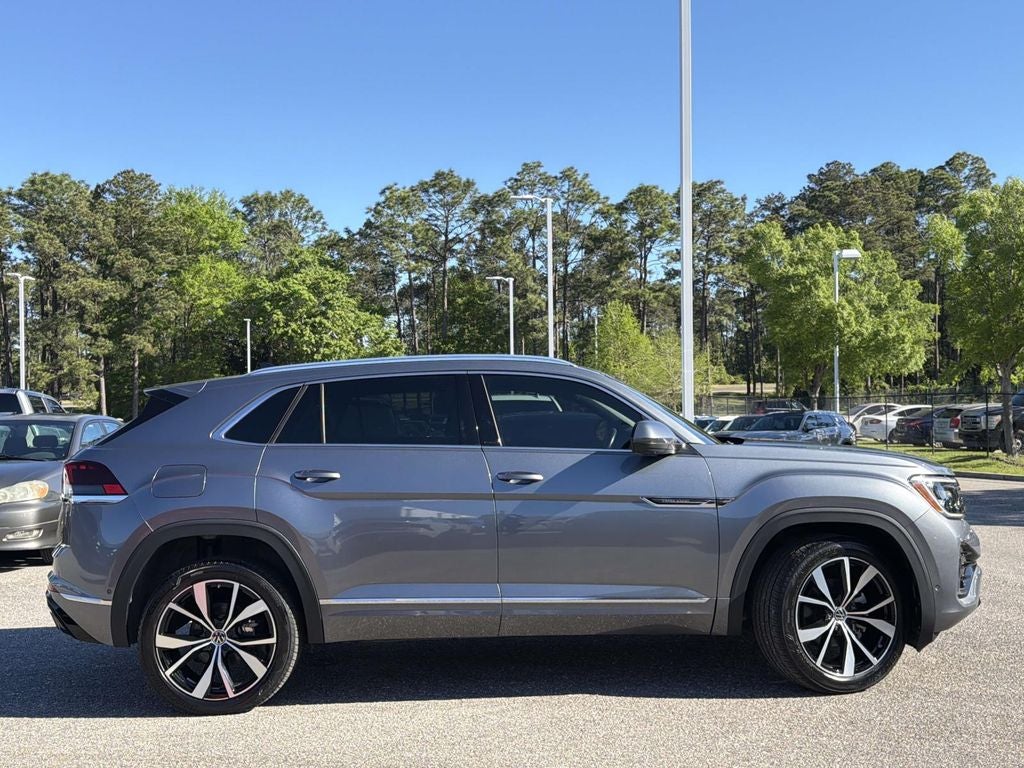 2024 Volkswagen Atlas Cross Sport 2.0T SEL Premium R-Line