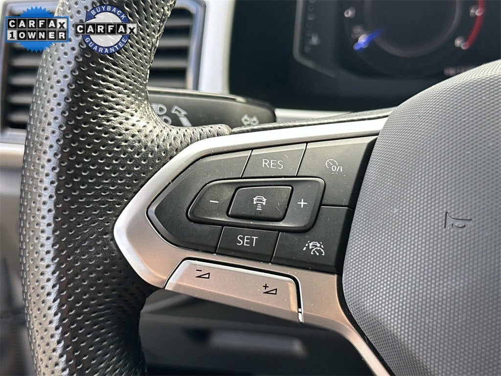 2022 Volkswagen Atlas Cross Sport 3.6L V6 SEL Premium R-Line