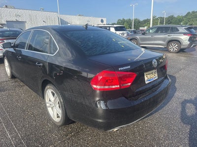 2014 Volkswagen Passat V6 SE w/Sunroof
