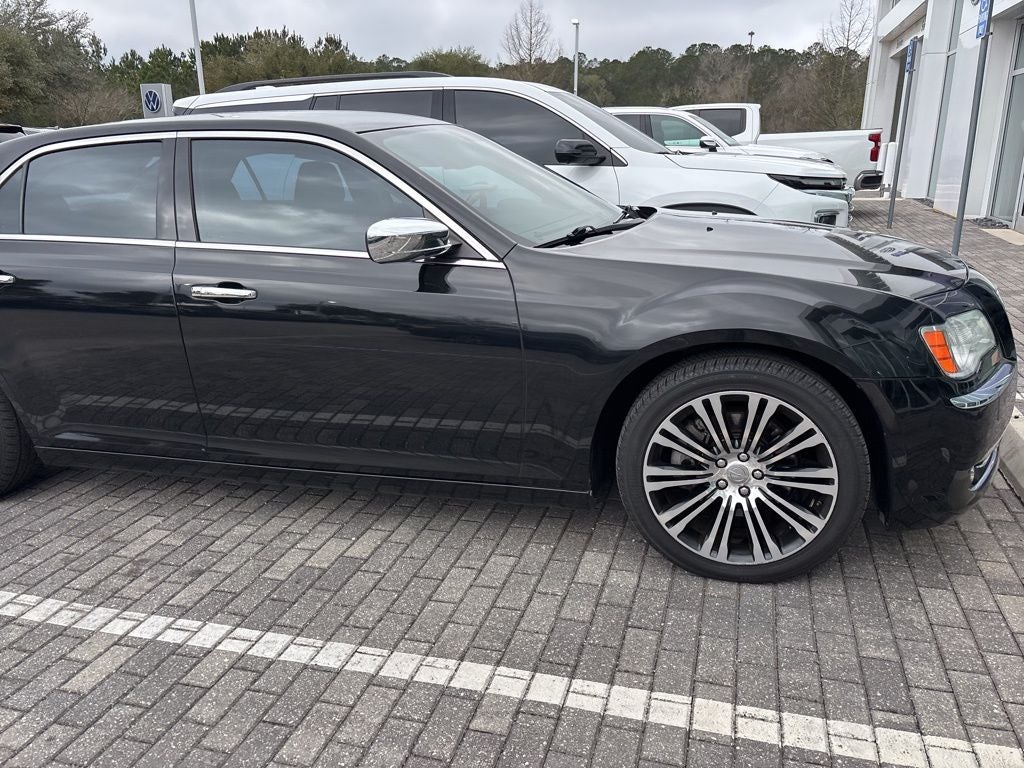 2013 Chrysler 300 C