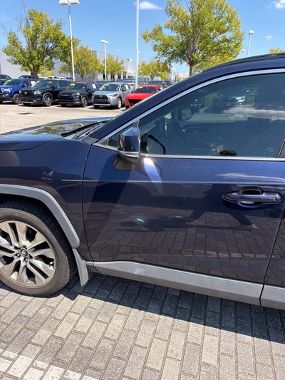 2019 Toyota RAV4 XLE Premium