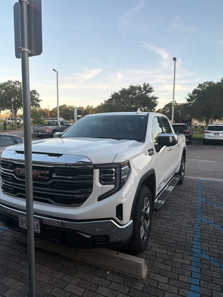 2025 GMC Sierra 1500 SLT