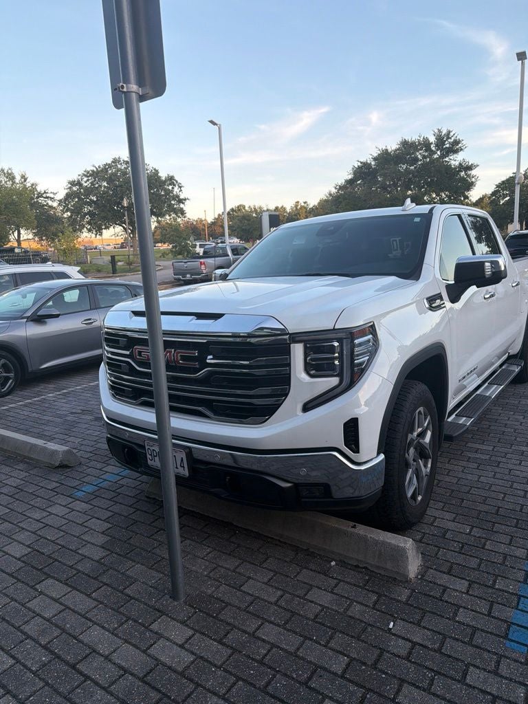 2025 GMC Sierra 1500 SLT