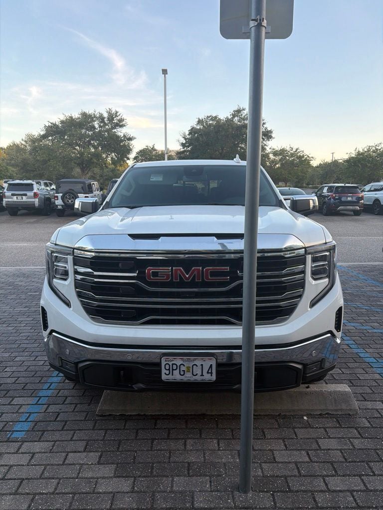 2025 GMC Sierra 1500 SLT