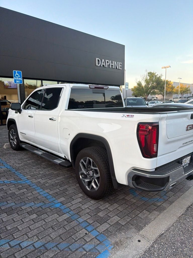 2025 GMC Sierra 1500 SLT