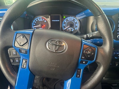 2022 Toyota Tacoma TRD Sport V6
