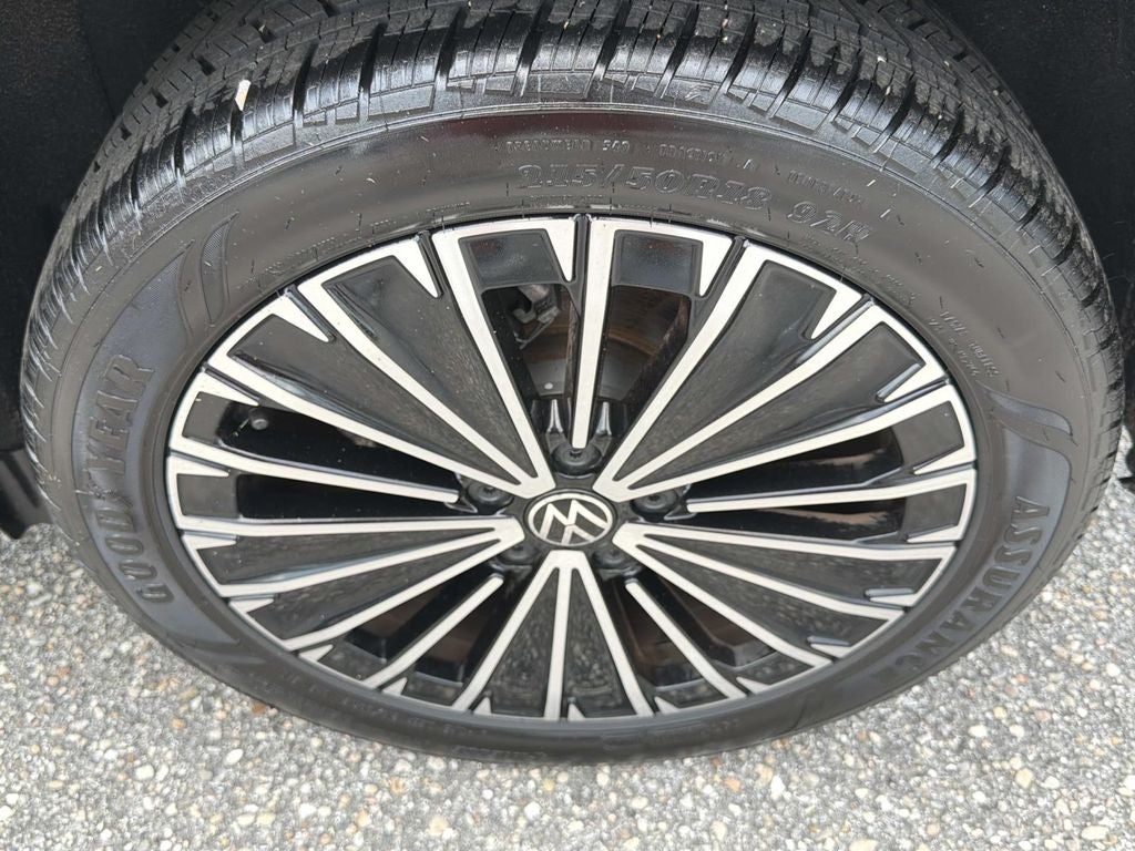 2025 Volkswagen Taos 1.5T SE