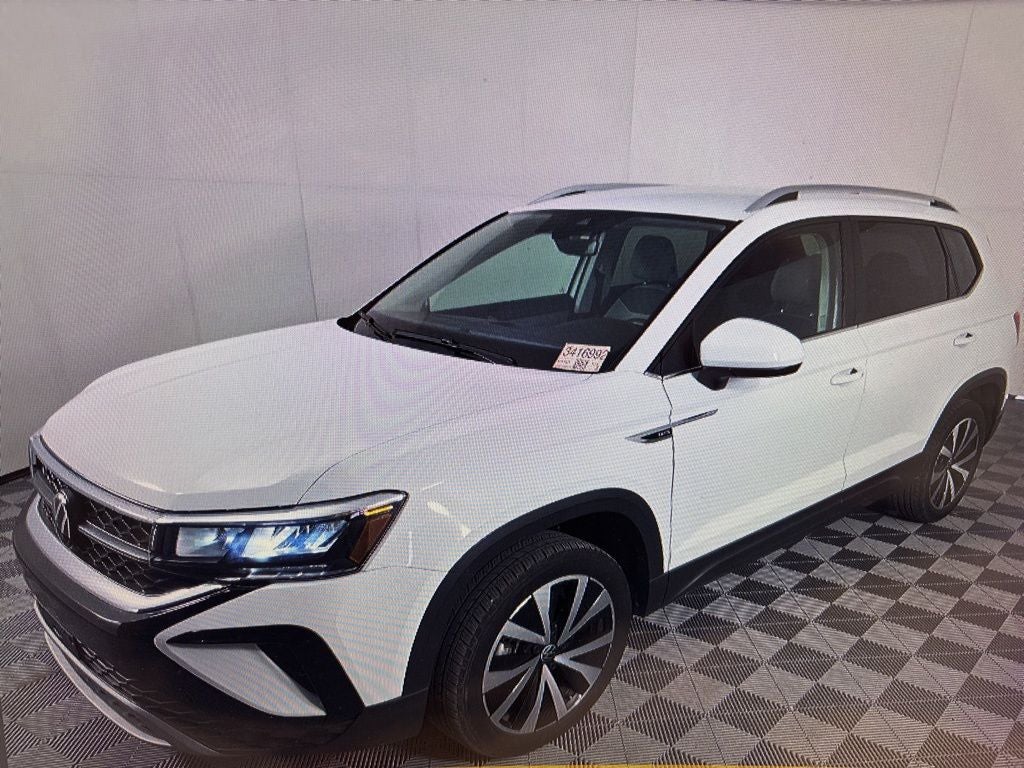 2024 Volkswagen Taos 1.5T SE