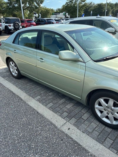 2008 Toyota Avalon XL