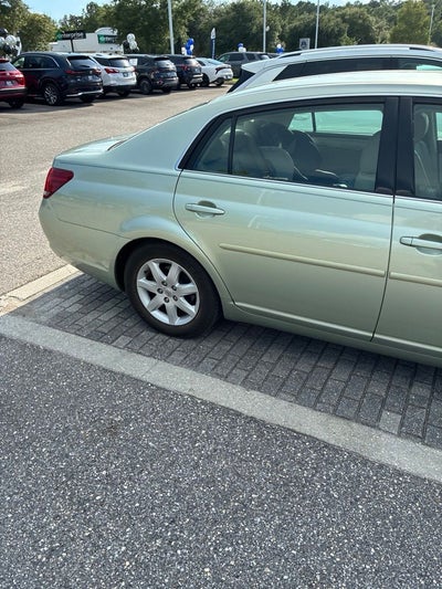 2008 Toyota Avalon XL