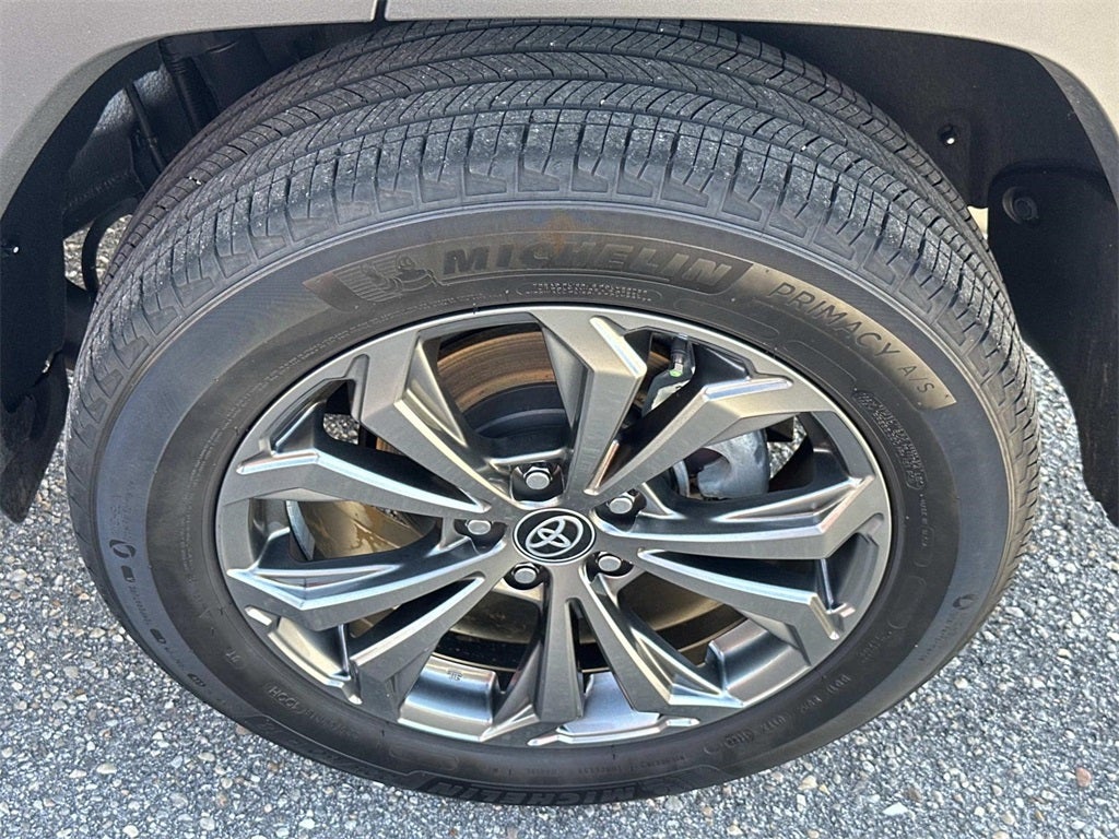 2022 Toyota RAV4 Hybrid XLE Premium