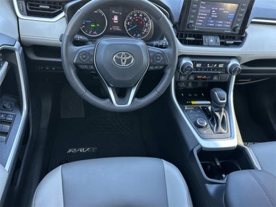 2022 Toyota RAV4 Hybrid XLE Premium