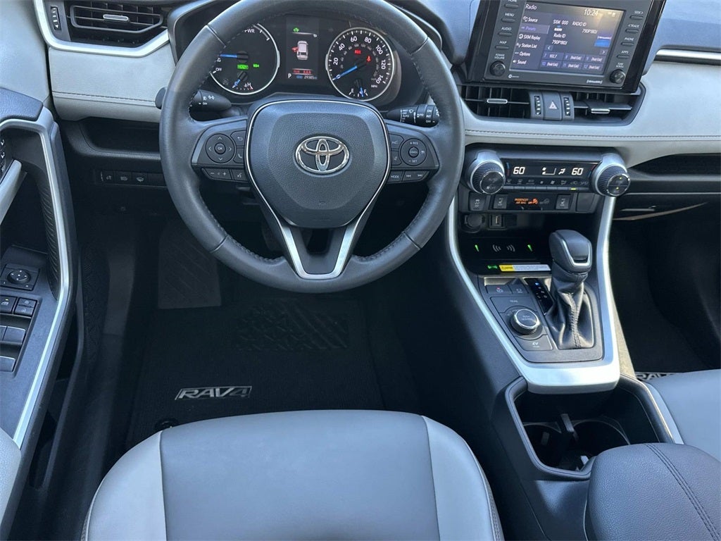 2022 Toyota RAV4 Hybrid XLE Premium