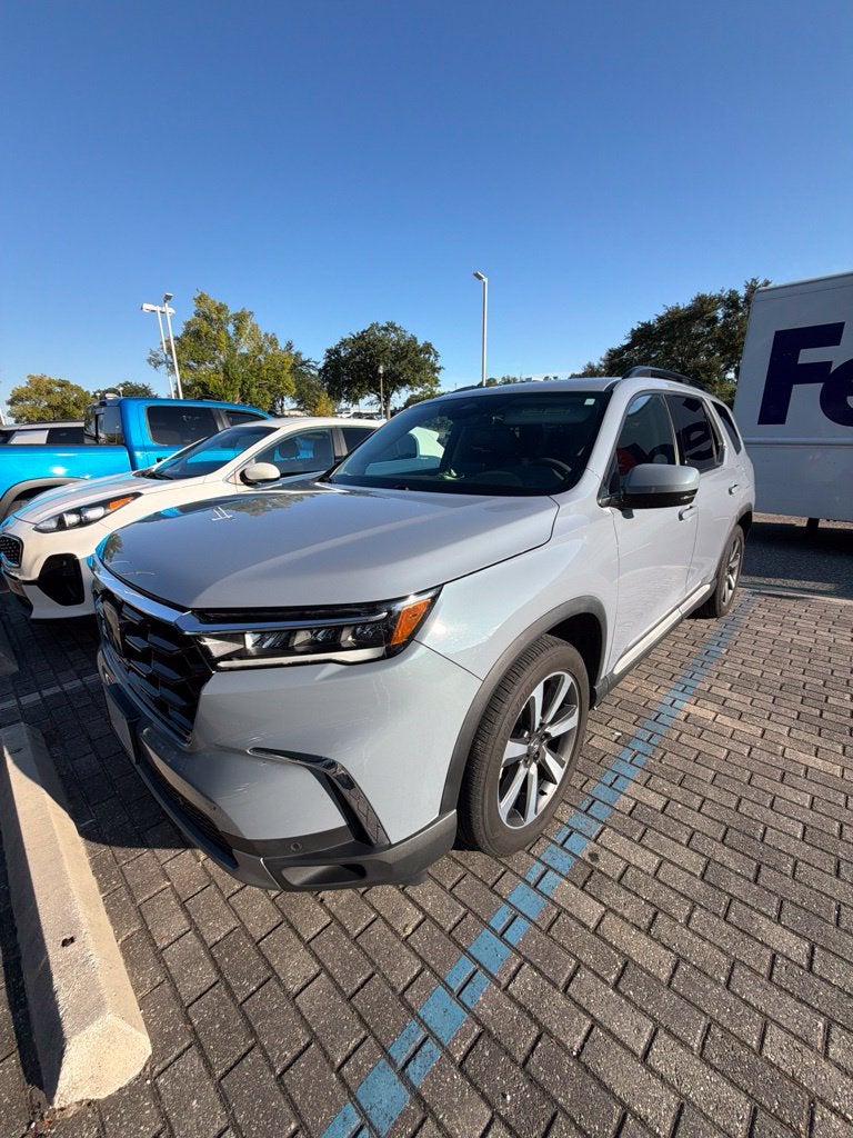 2023 Honda Pilot Touring