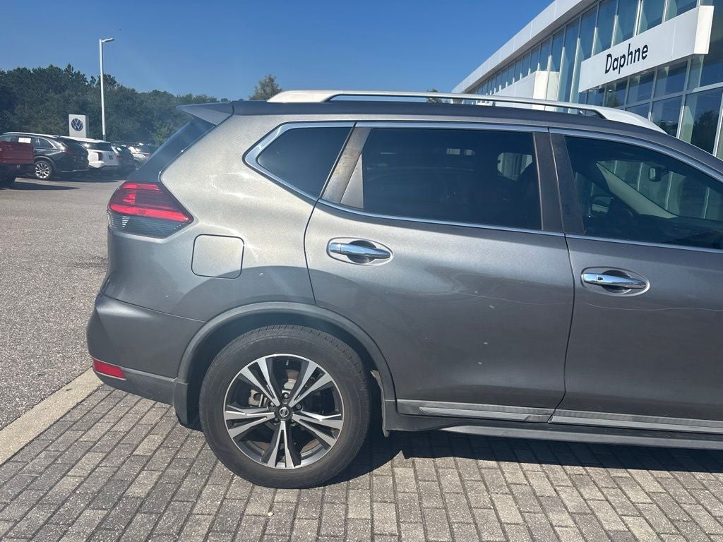 2017 Nissan Rogue SL