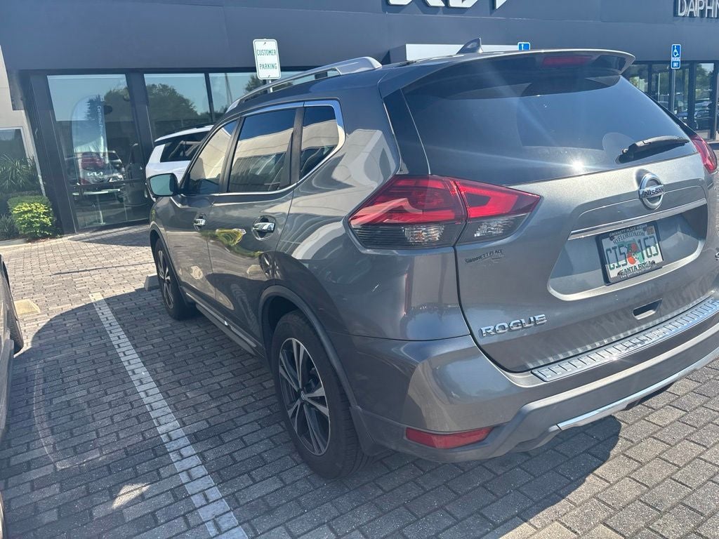 2017 Nissan Rogue SL