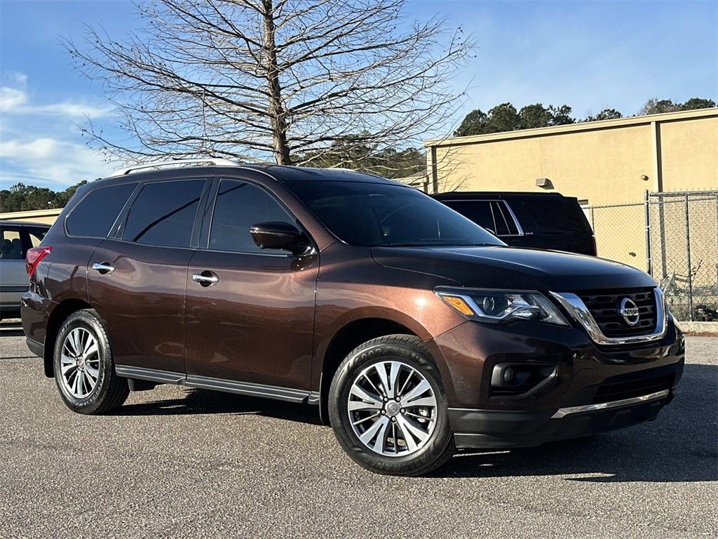 2020 Nissan Pathfinder SL