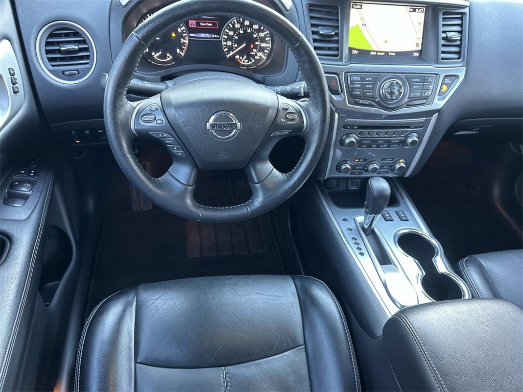 2020 Nissan Pathfinder SL