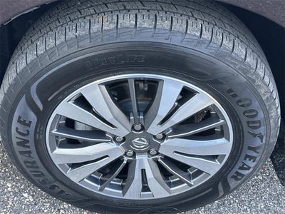 2020 Nissan Pathfinder SL