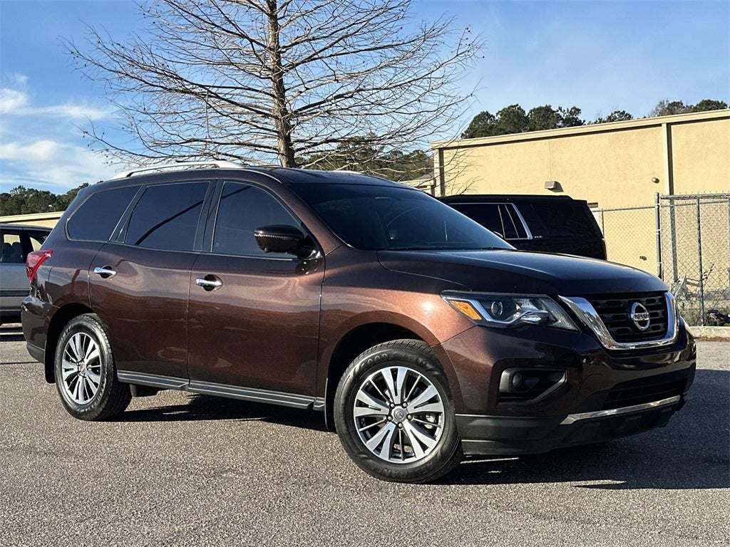 2020 Nissan Pathfinder SL