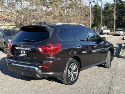 2020 Nissan Pathfinder SL