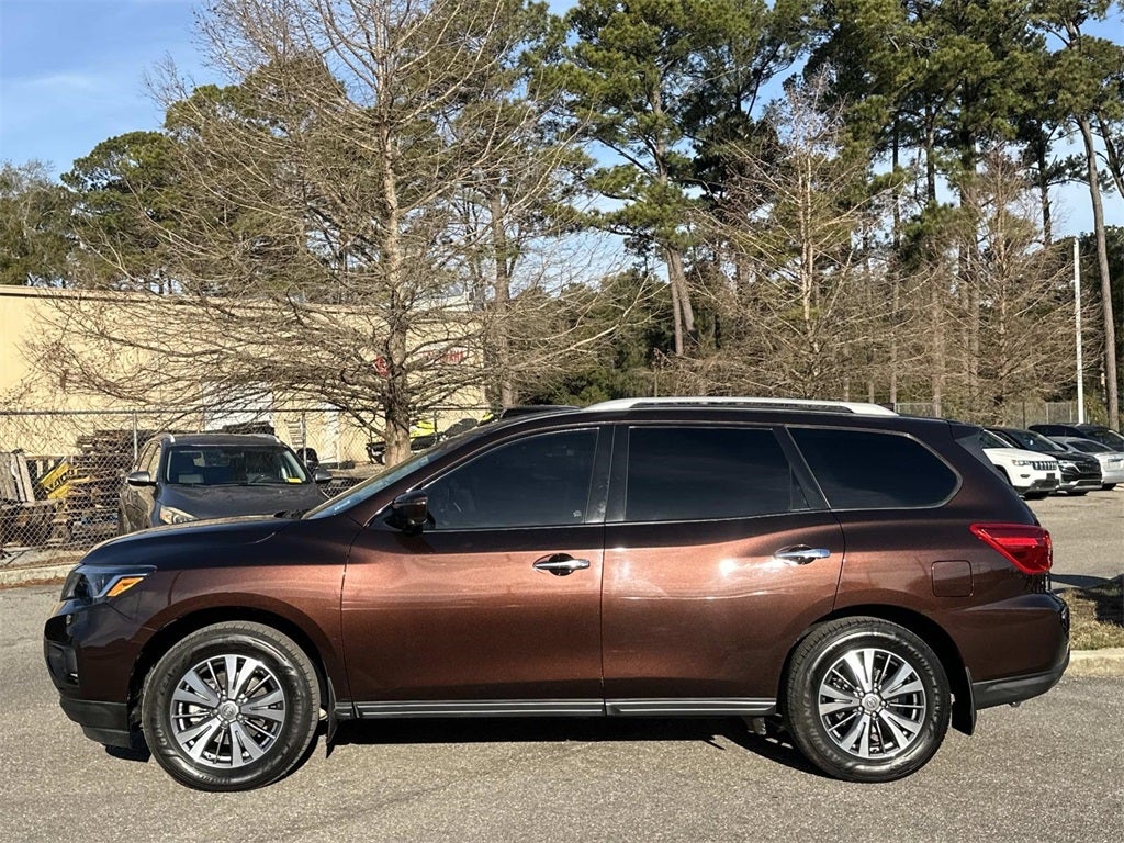 2020 Nissan Pathfinder SL
