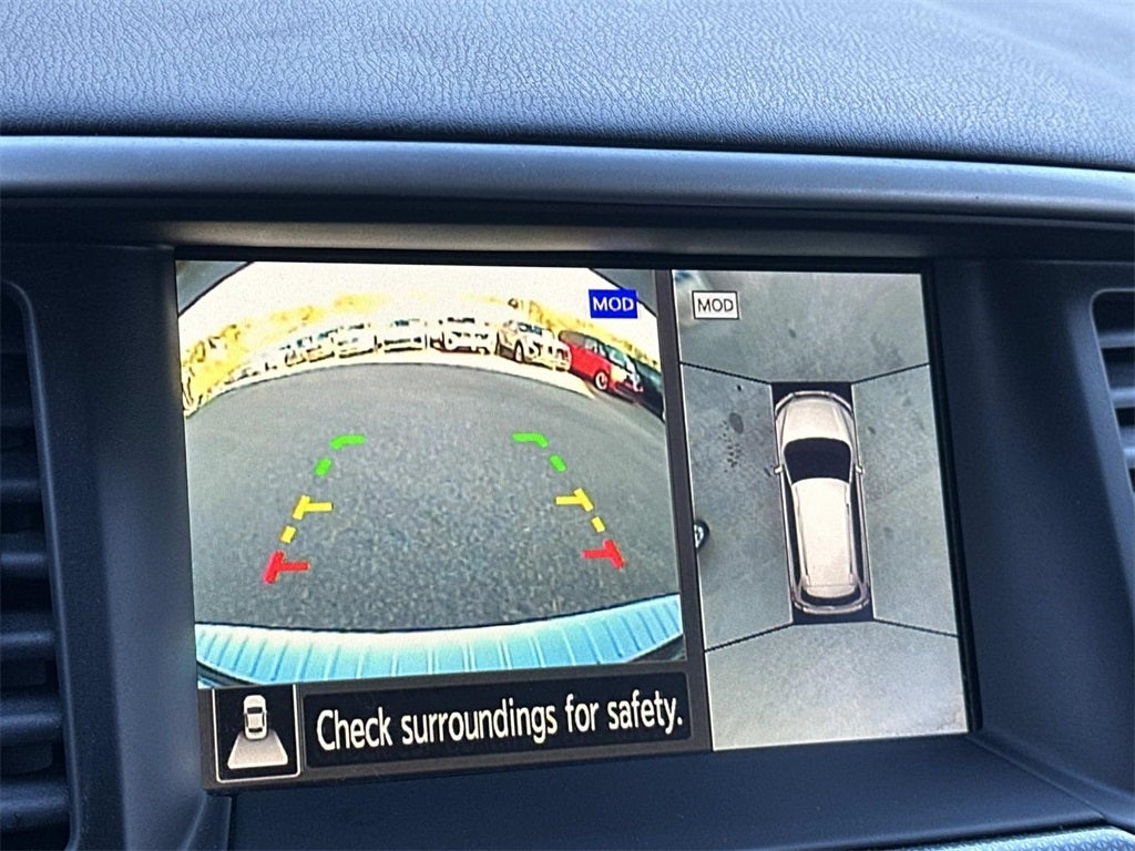 2020 Nissan Pathfinder SL