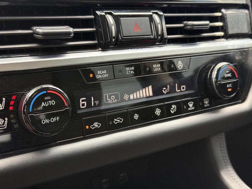2023 Nissan Pathfinder Platinum
