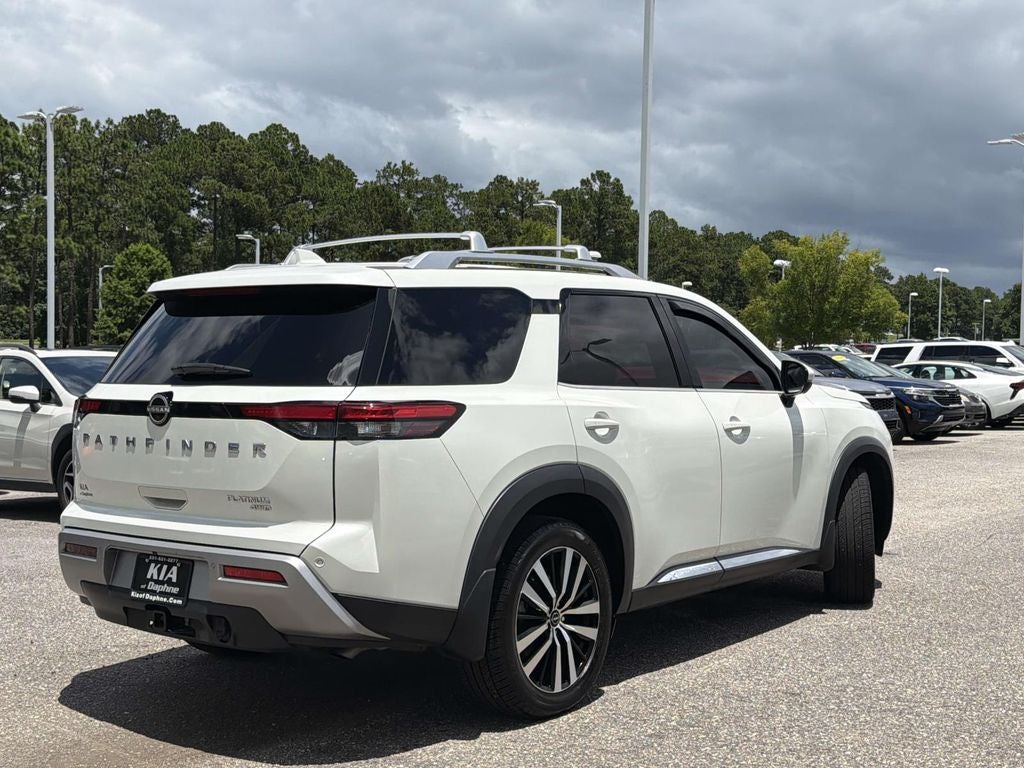2023 Nissan Pathfinder Platinum