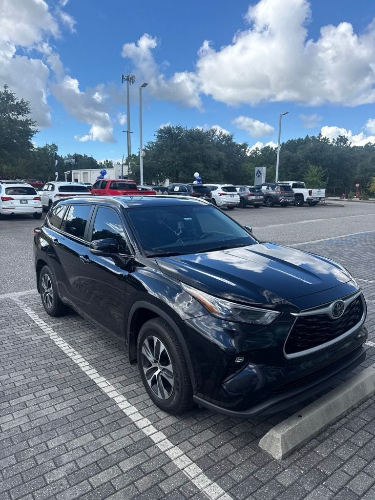 2023 Toyota Highlander XLE