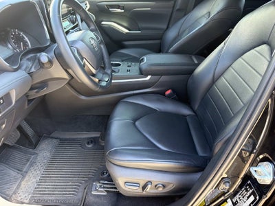 2023 Toyota Highlander XLE