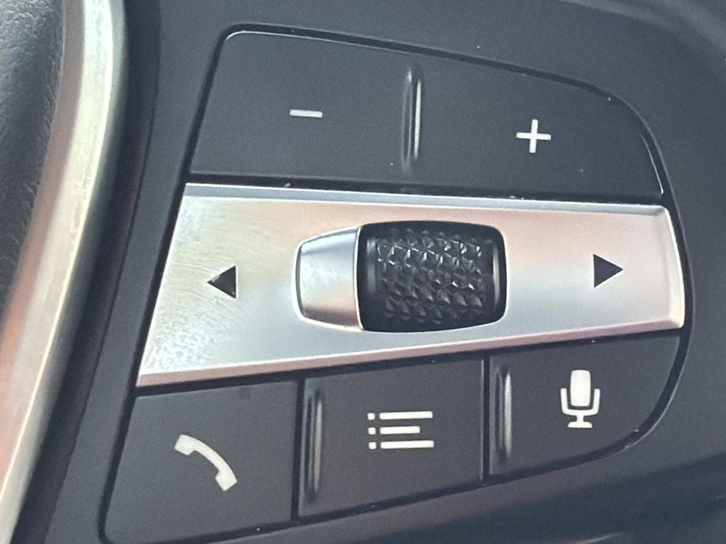 2022 BMW X5 sDrive40i Xline Premium Package